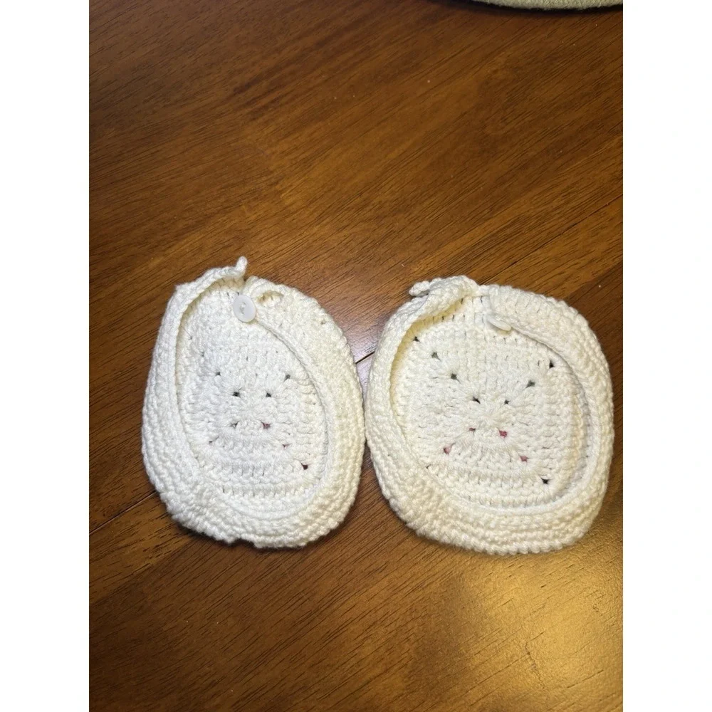 Cherry Crochet Ivory And Red Yarn Apple AirPod Max Covers